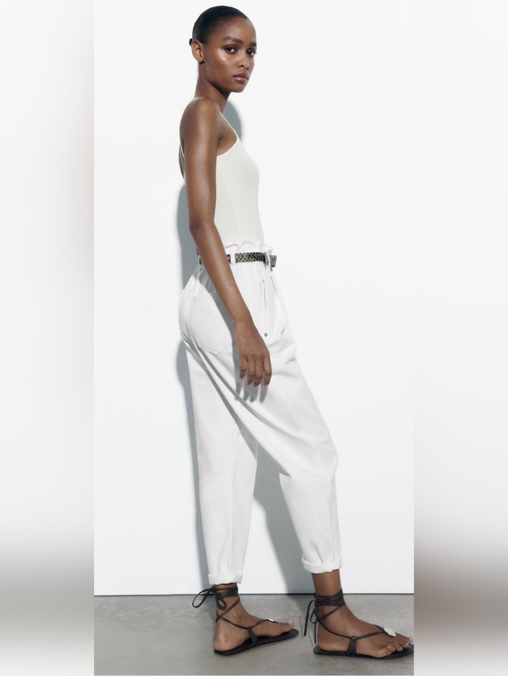 Zara White High-Waist Baggy Paperbag Jeans